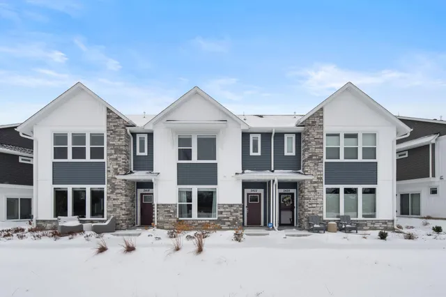 $465,000 | 2422 North Blossom Circle, Orono, MN 55356