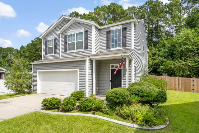 $370,000 | 107 Rawlins Drive, Summerville, SC 29485