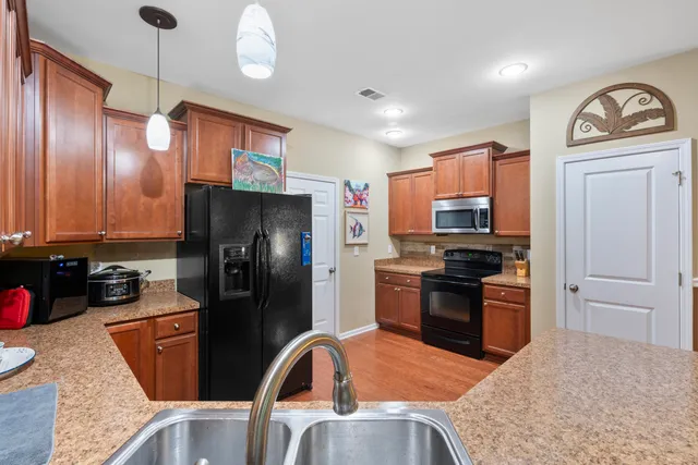 $370,000 | 107 Rawlins Drive, Summerville, SC 29485