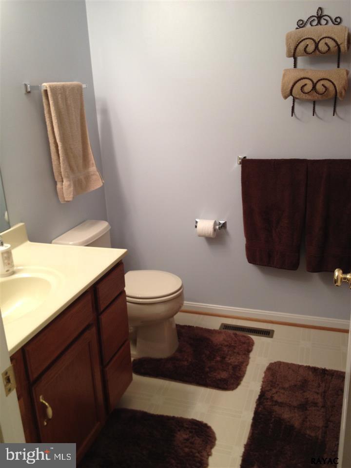 2628 Tract Road Fairfield, PA 17320 - Photo 6 of 26
