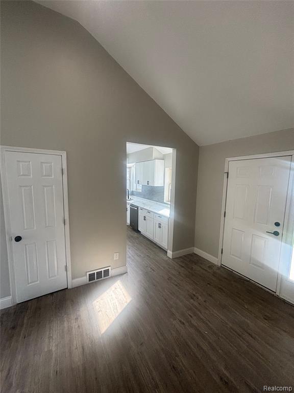 17541 Annchester Road Detroit, MI 48219 - Photo 8 of 28 Gallery Image 8