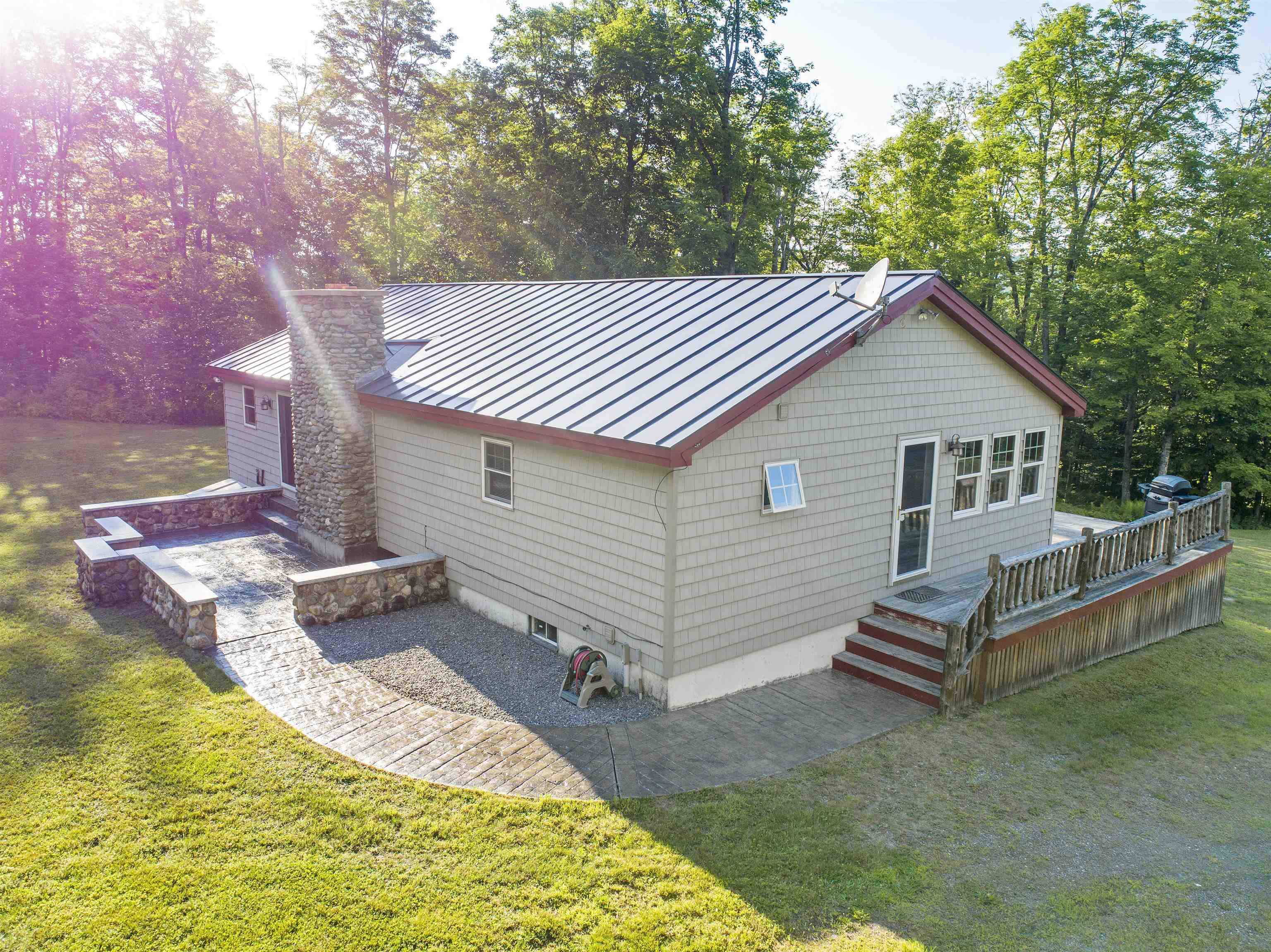 201 Spooner Road Pittsburg, NH 03592 - Photo 5 of 40