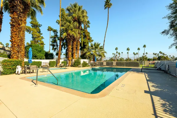 $639,900 | 85 Calle Encinitas, Rancho Mirage, CA 92270