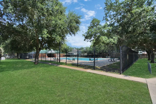 $2,225 | 11834 Caprock Canyons Lane, Sugar Land, TX 77498