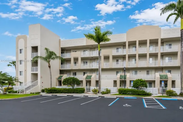 $250,000 | 7727 Southampton Terrace, Unit 202, Tamarac, FL 33321