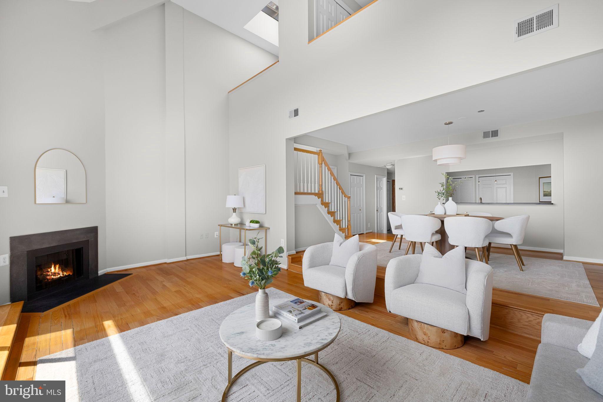 1301 North Courthouse Road, Unit 1805 Arlington, VA 22201 - Photo 17 of 40 Two-Story Living Room