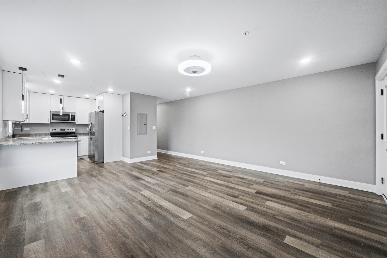 1016 South State Street, Unit 4 Lockport, IL 60441 - Photo 3 of 26 a view of kitchen with wooden floor
