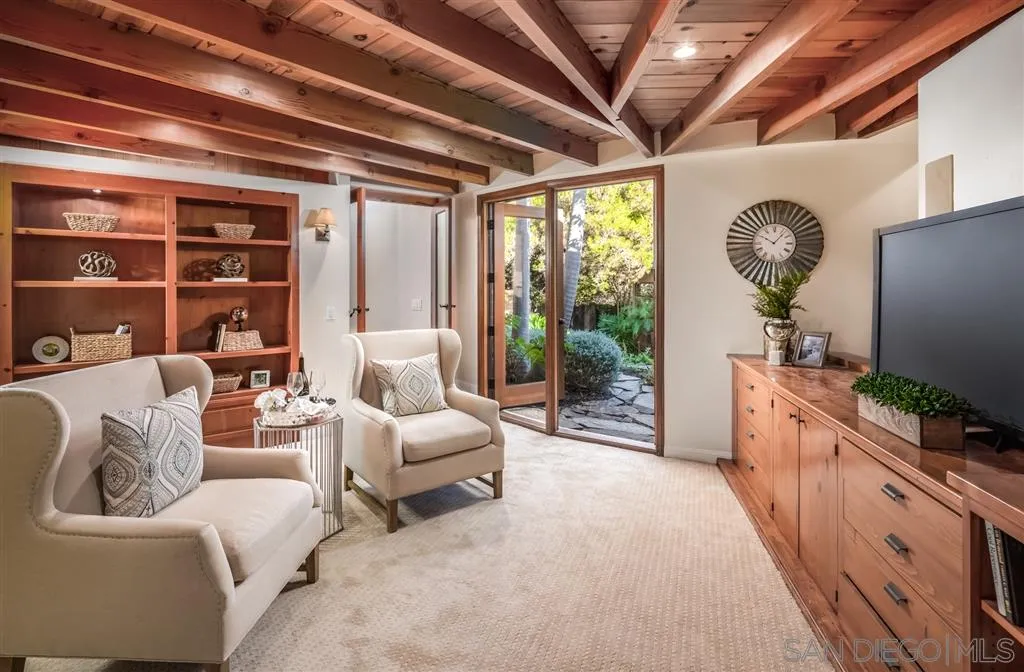 945 Crest Road Del Mar, CA 92014 - Photo 11 of 23 a large living room with furniture