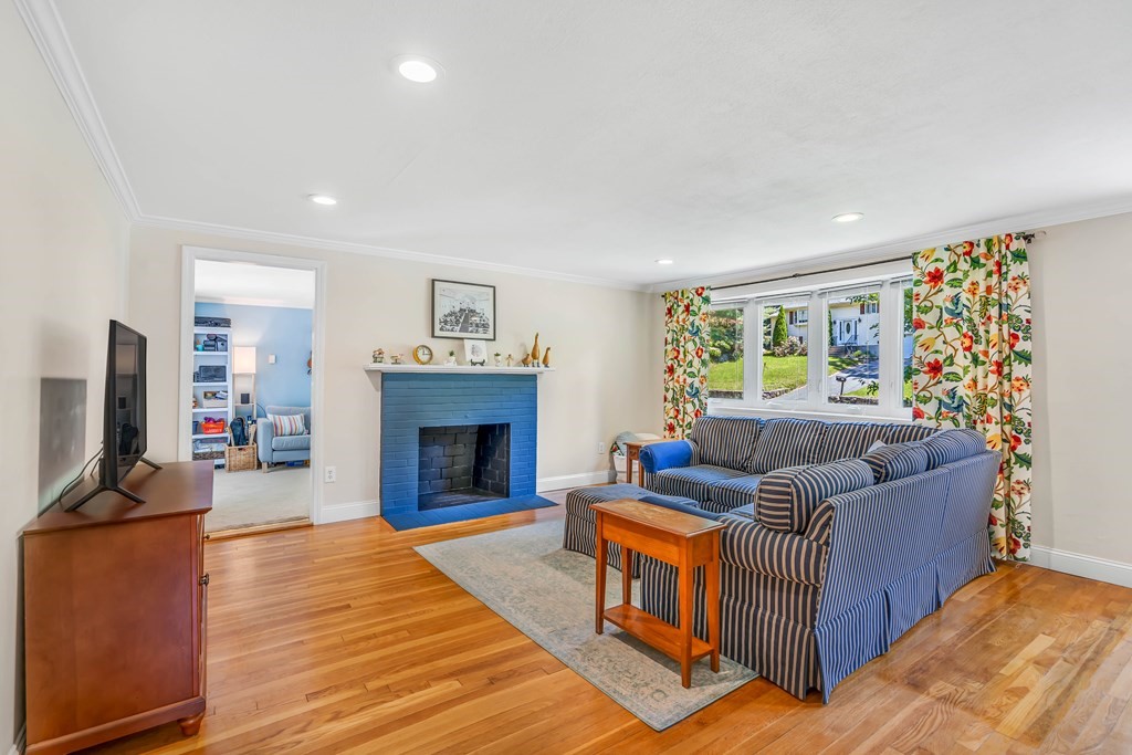 16 George Road Maynard, MA 01754 - Photo 8 of 38 Gallery Image 8