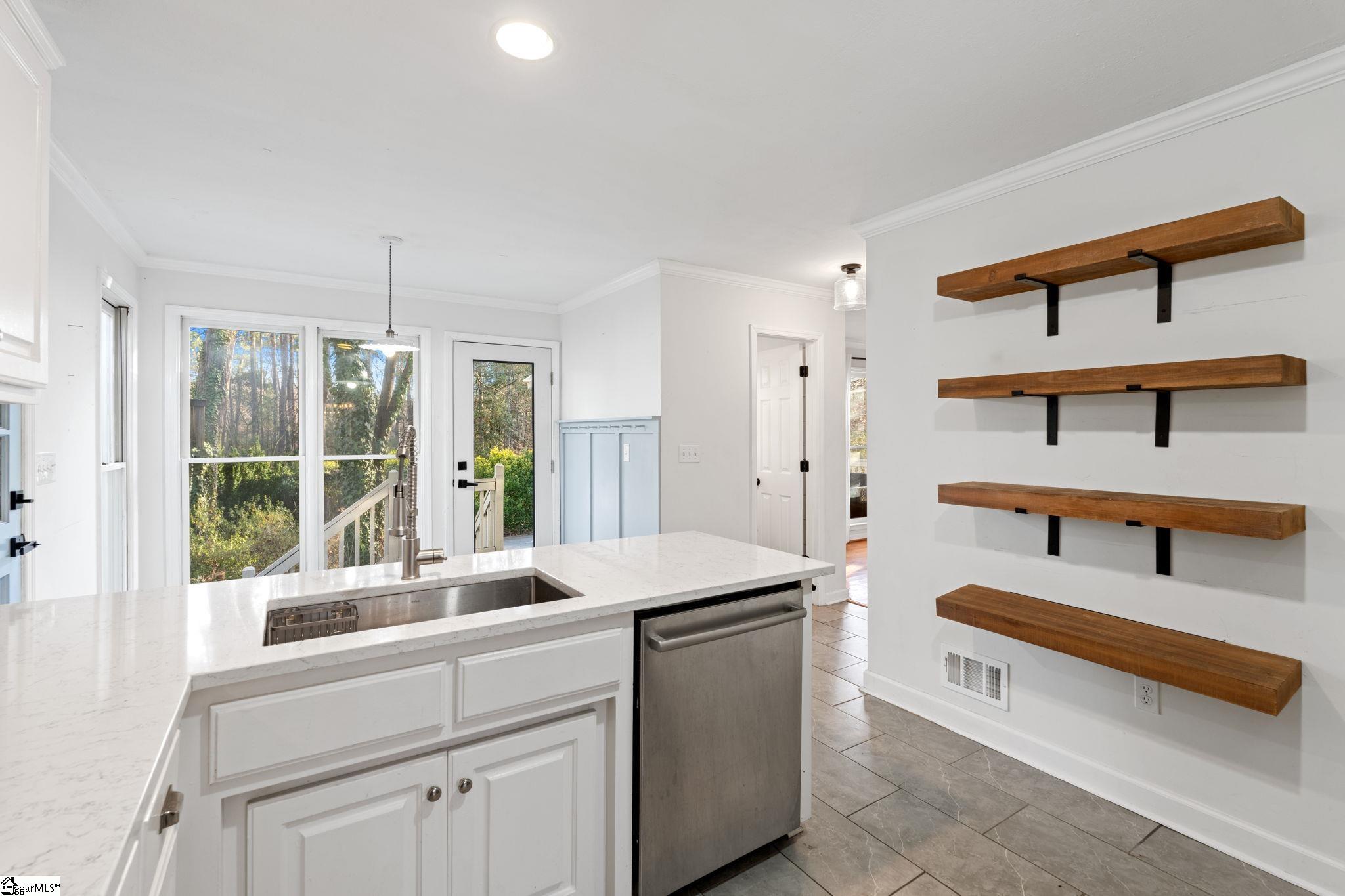 335 Tracy Lane Moore, SC 29369 - Photo 17 of 44