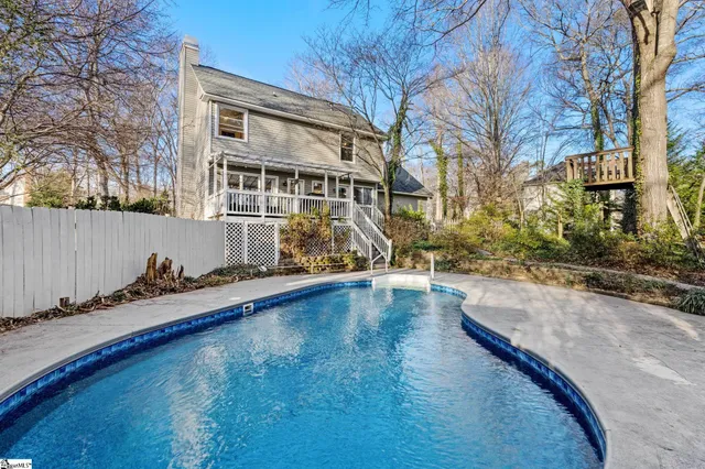 $484,500 | 335 Tracy Lane, Moore, SC 29369