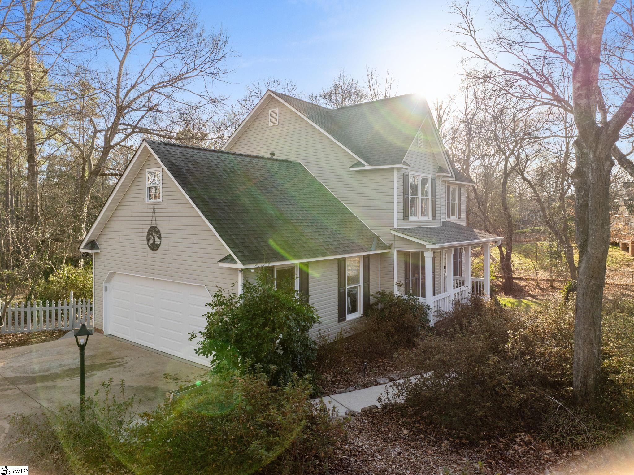 335 Tracy Lane Moore, SC 29369 - Photo 3 of 44