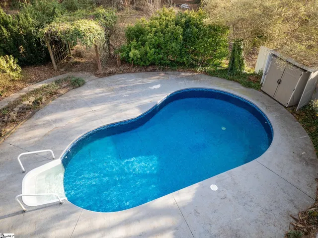 $484,500 | 335 Tracy Lane, Moore, SC 29369