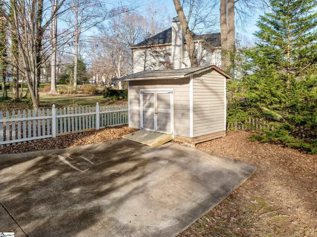 $484,500 | 335 Tracy Lane, Moore, SC 29369