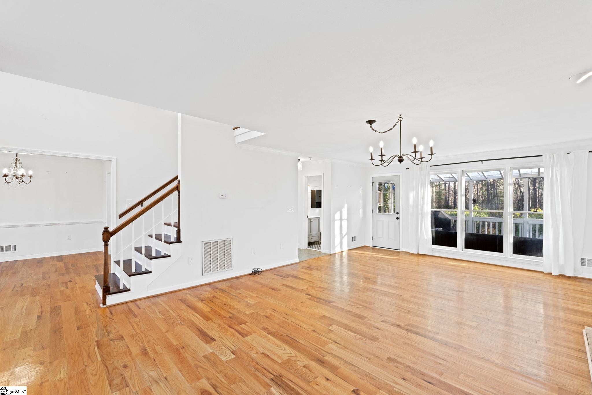 335 Tracy Lane Moore, SC 29369 - Photo 6 of 44