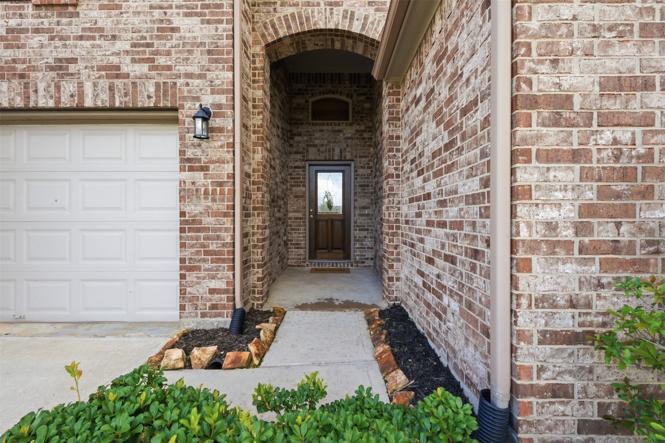 2417 Sequoia Grove Drive Rosharon, TX 77583 - Photo 2 of 37