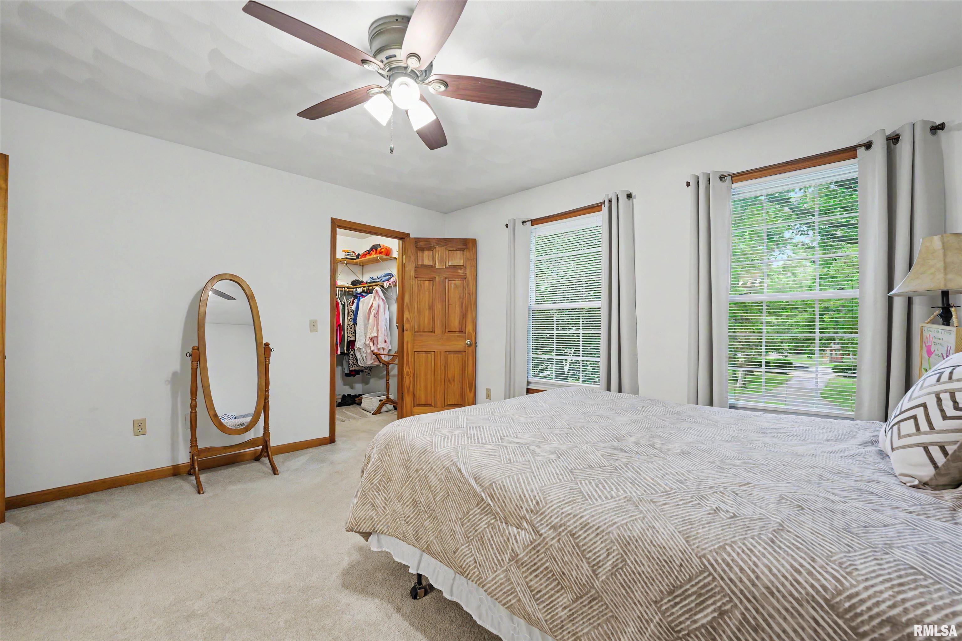 213 Woodlawn Road Lincoln, IL 62656 - Photo 20 of 36