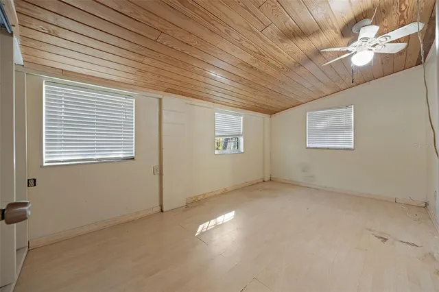 $330,000 | 2802 Wilson Circle, Lutz, FL 33548