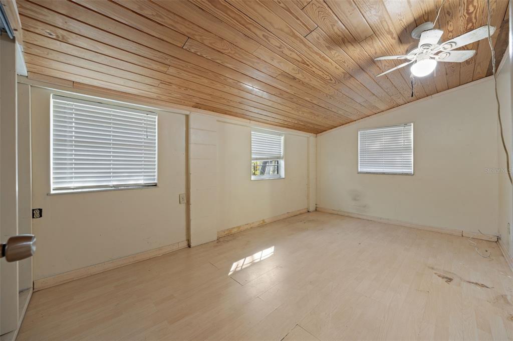 2802 Wilson Circle Lutz, FL 33548 - Photo 19 of 54