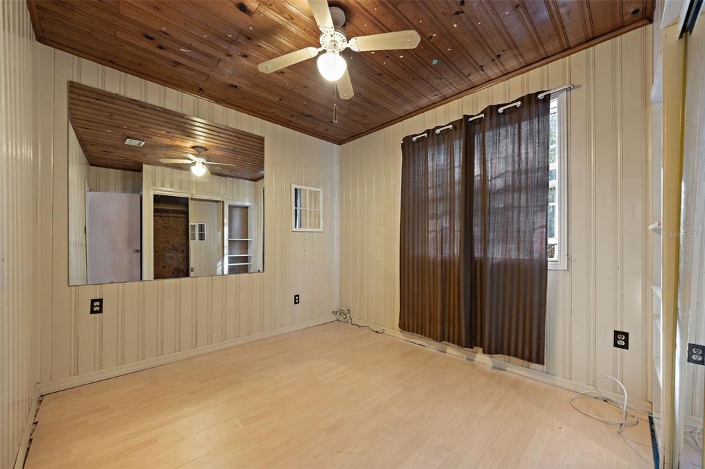 2802 Wilson Circle Lutz, FL 33548 - Photo 21 of 54