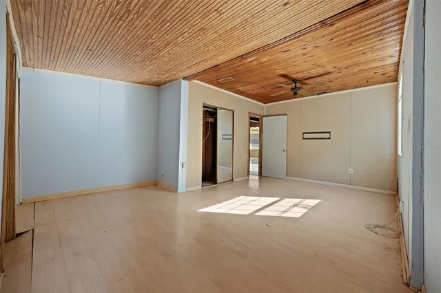 $330,000 | 2802 Wilson Circle, Lutz, FL 33548