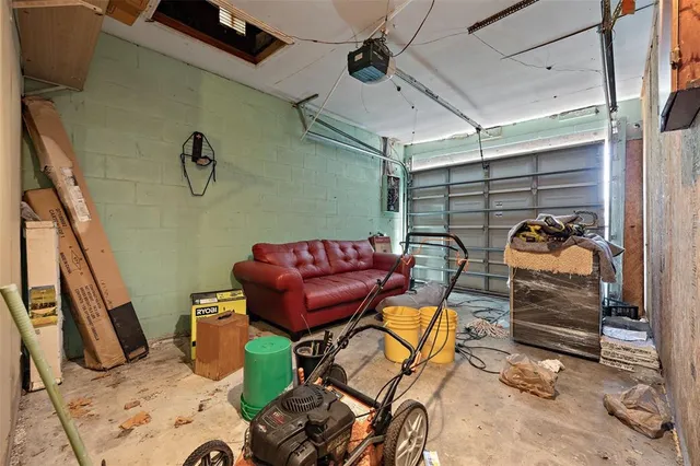 $330,000 | 2802 Wilson Circle, Lutz, FL 33548