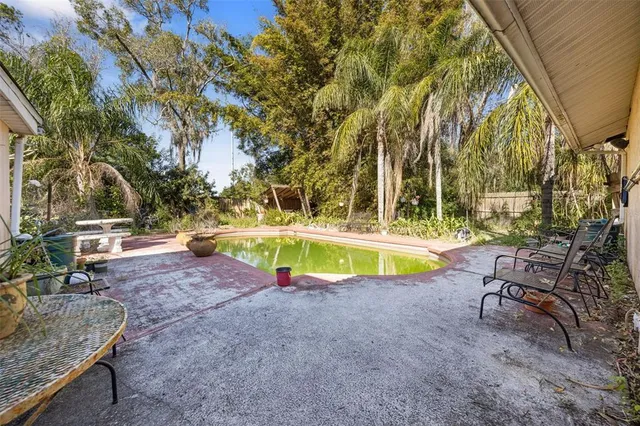 $330,000 | 2802 Wilson Circle, Lutz, FL 33548