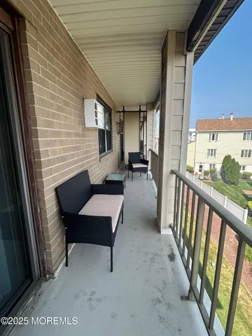 $1,975 | 1492 Ocean Avenue, Unit C6, Sea Bright, NJ 07760