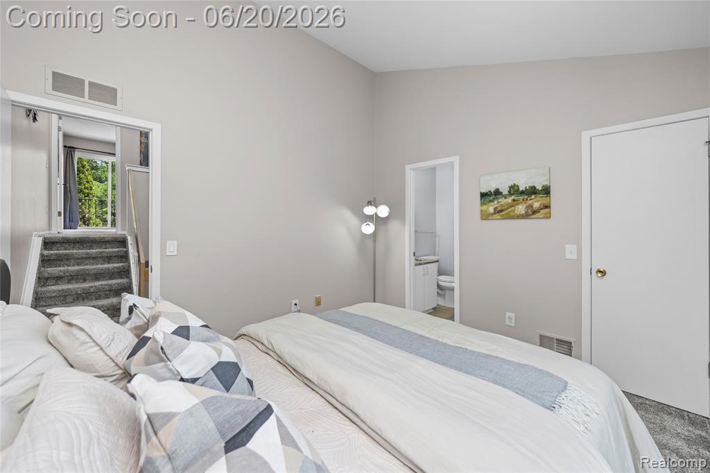 39455 Country Lane Novi, MI 48375 - Photo 22 of 52