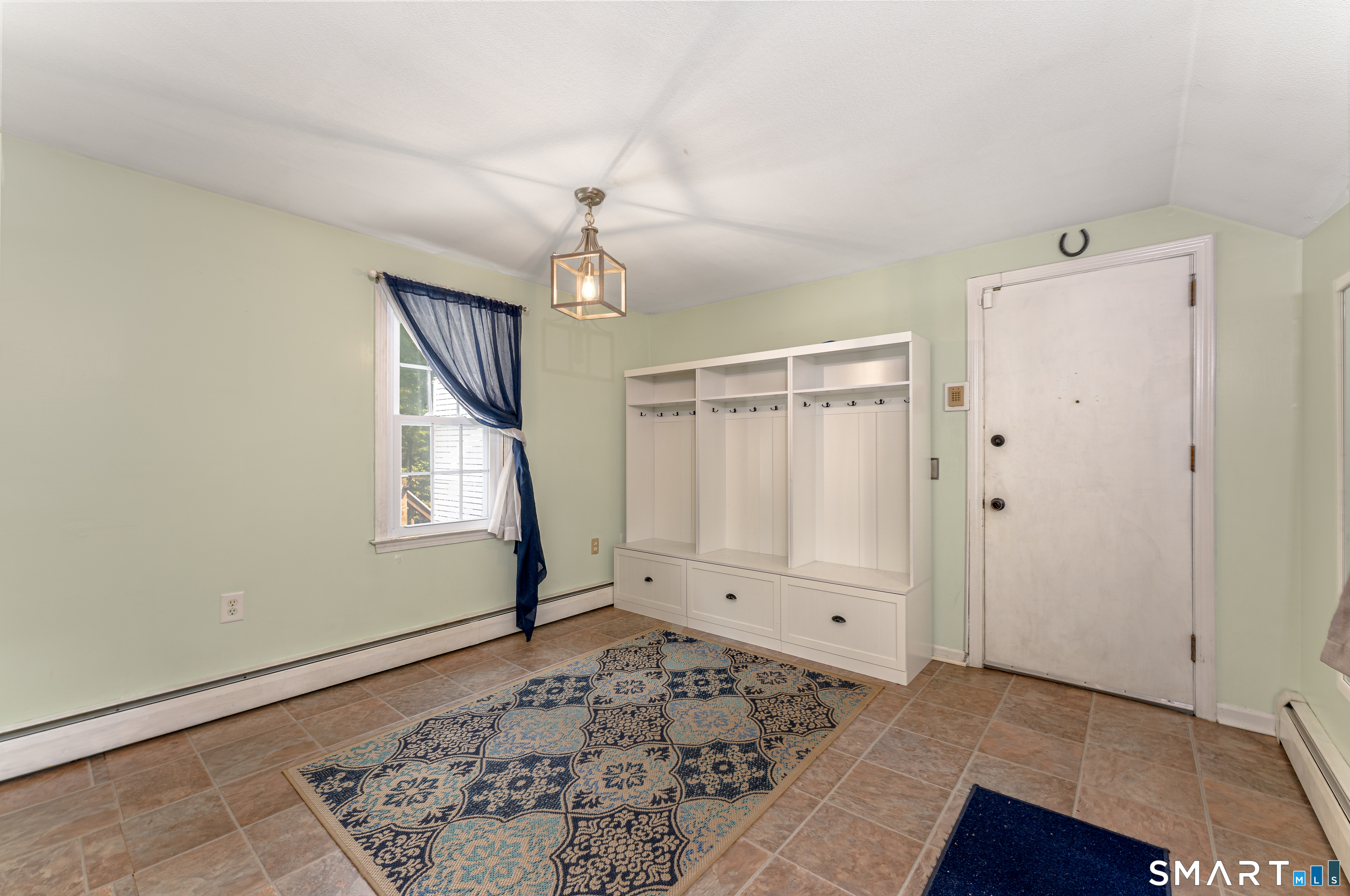 85 Oakcliff Road Middletown, CT 06457 - Photo 17 of 40 Mudroom off the garage
