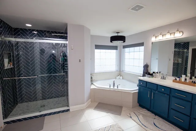 $899,000 | 1120 Ashley Lane, Inverness, IL 60010