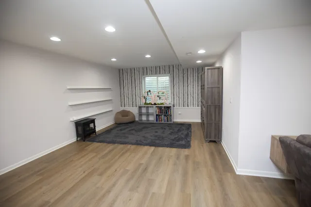 $899,000 | 1120 Ashley Lane, Inverness, IL 60010