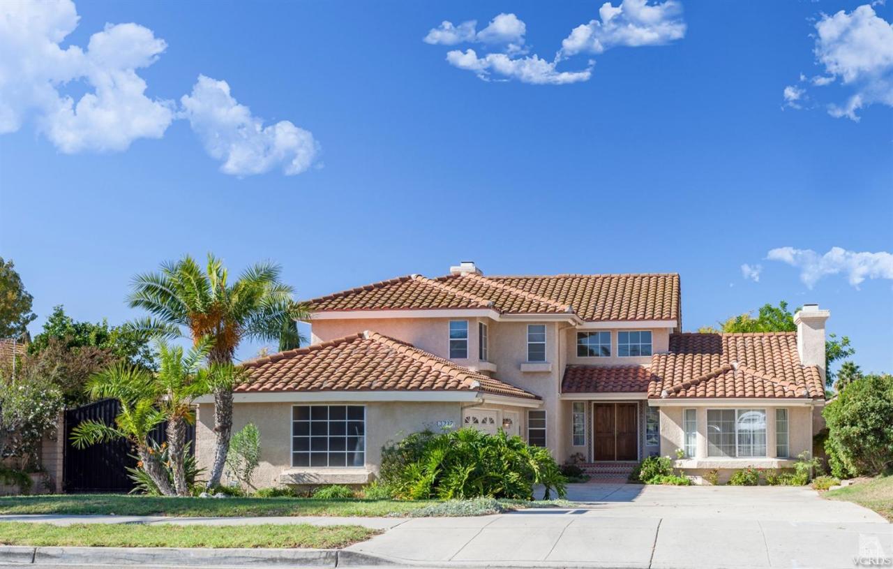 13217 Peach Hill Road Moorpark, CA 93021 - Photo 1 of 32 Primary Photo