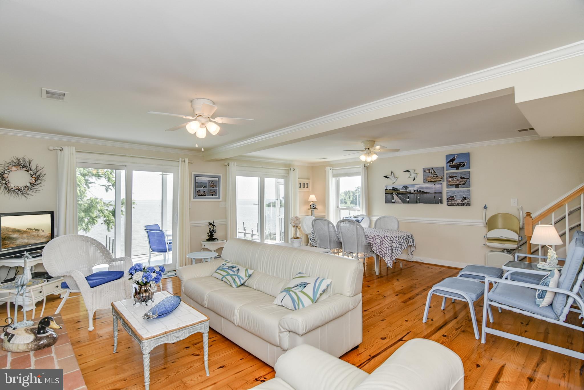 182 Shellfield Lane Colonial Beach, VA 22443 - Photo 11 of 48 Great Room