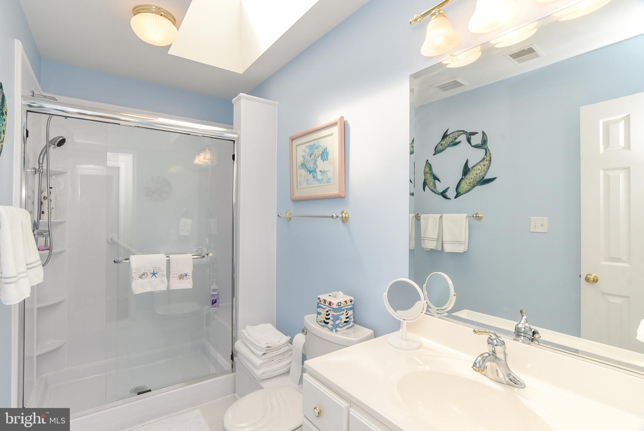 182 Shellfield Lane Colonial Beach, VA 22443 - Photo 29 of 48 Hall Bath