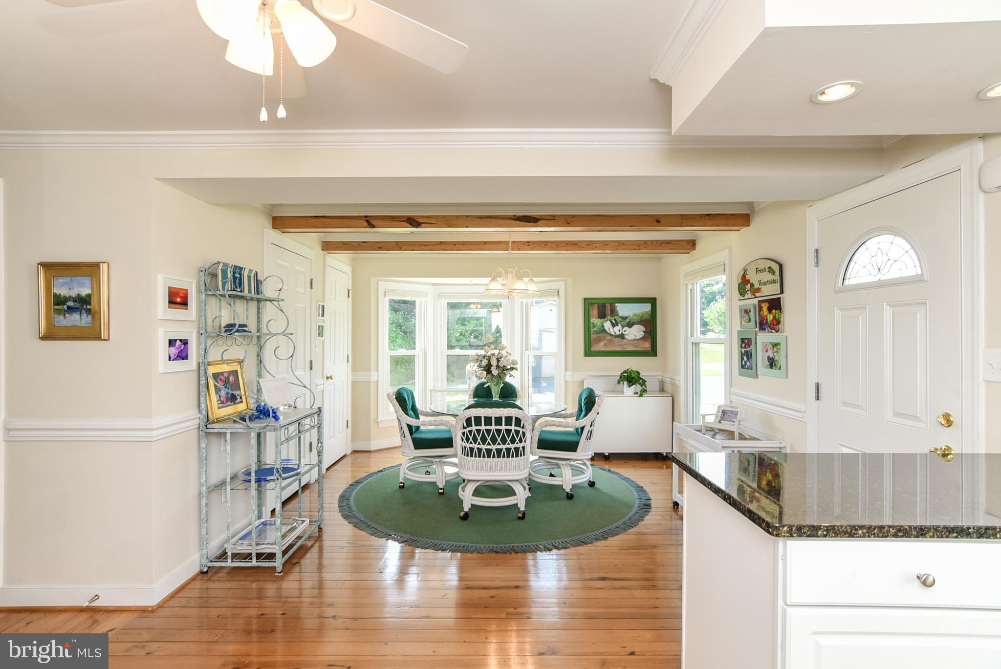 182 Shellfield Lane Colonial Beach, VA 22443 - Photo 6 of 48 Dining Area