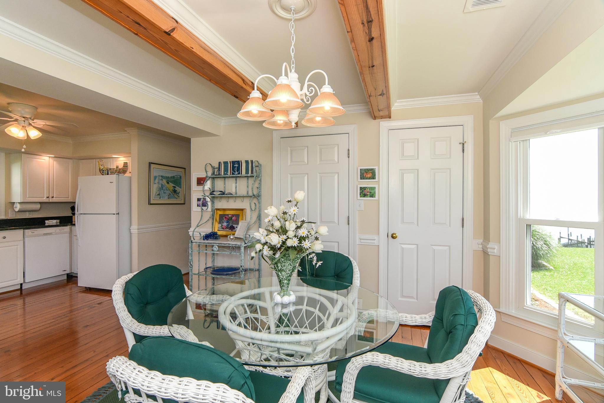 182 Shellfield Lane Colonial Beach, VA 22443 - Photo 8 of 48 Dining Area