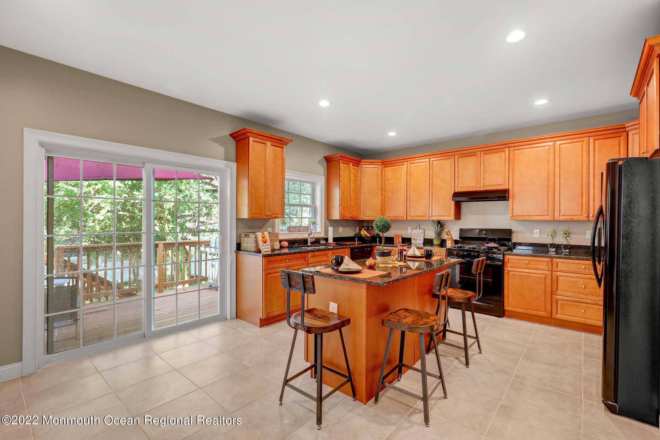 599 Line Road Aberdeen, NJ 07747 - Photo 14 of 40 14 - Kitchen