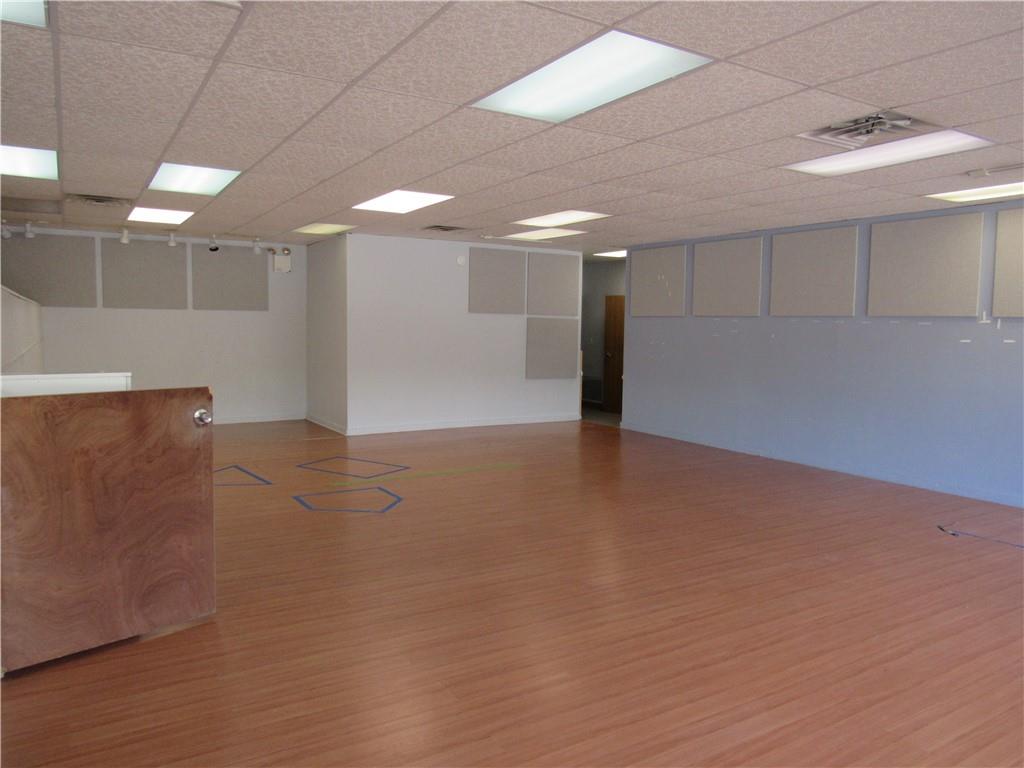 3208 Lebanon Church Road West Mifflin, PA 15122 - Photo 6 of 20 a view of a hallway