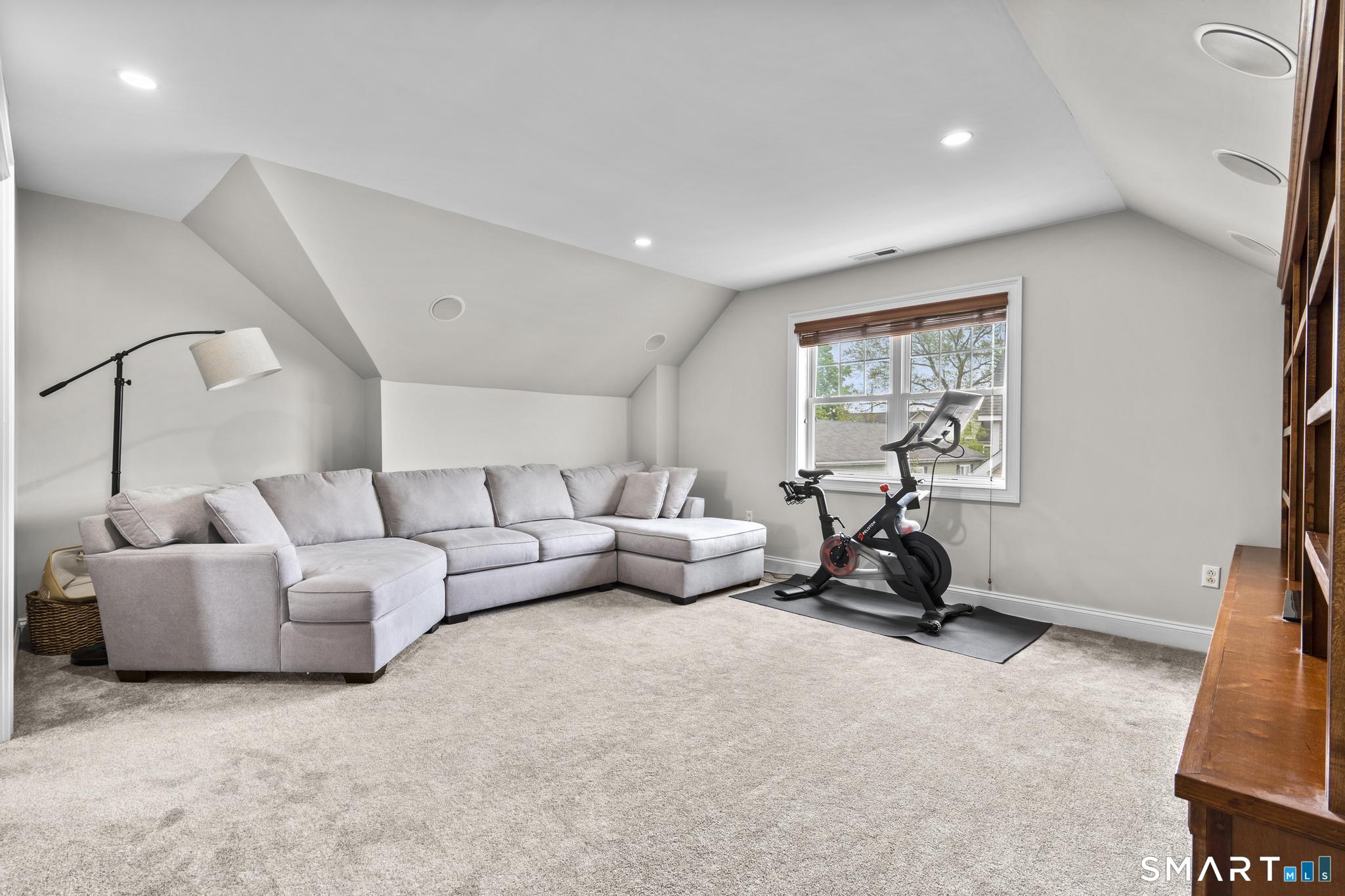 39 Maple Tree Avenue, Unit 1 Stamford, CT 06906 - Photo 27 of 40