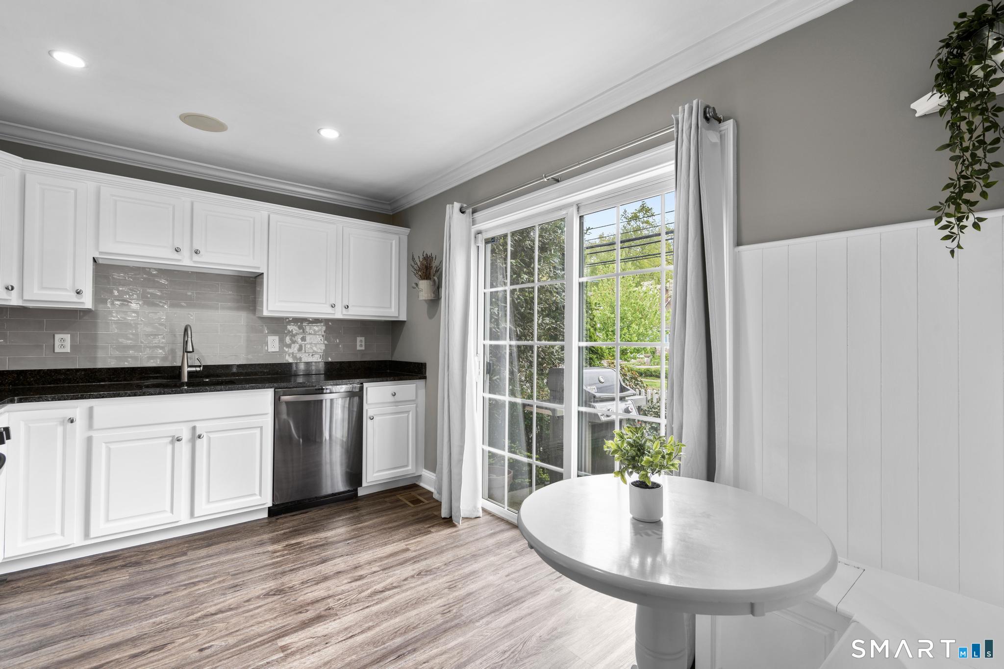 39 Maple Tree Avenue, Unit 1 Stamford, CT 06906 - Photo 8 of 40