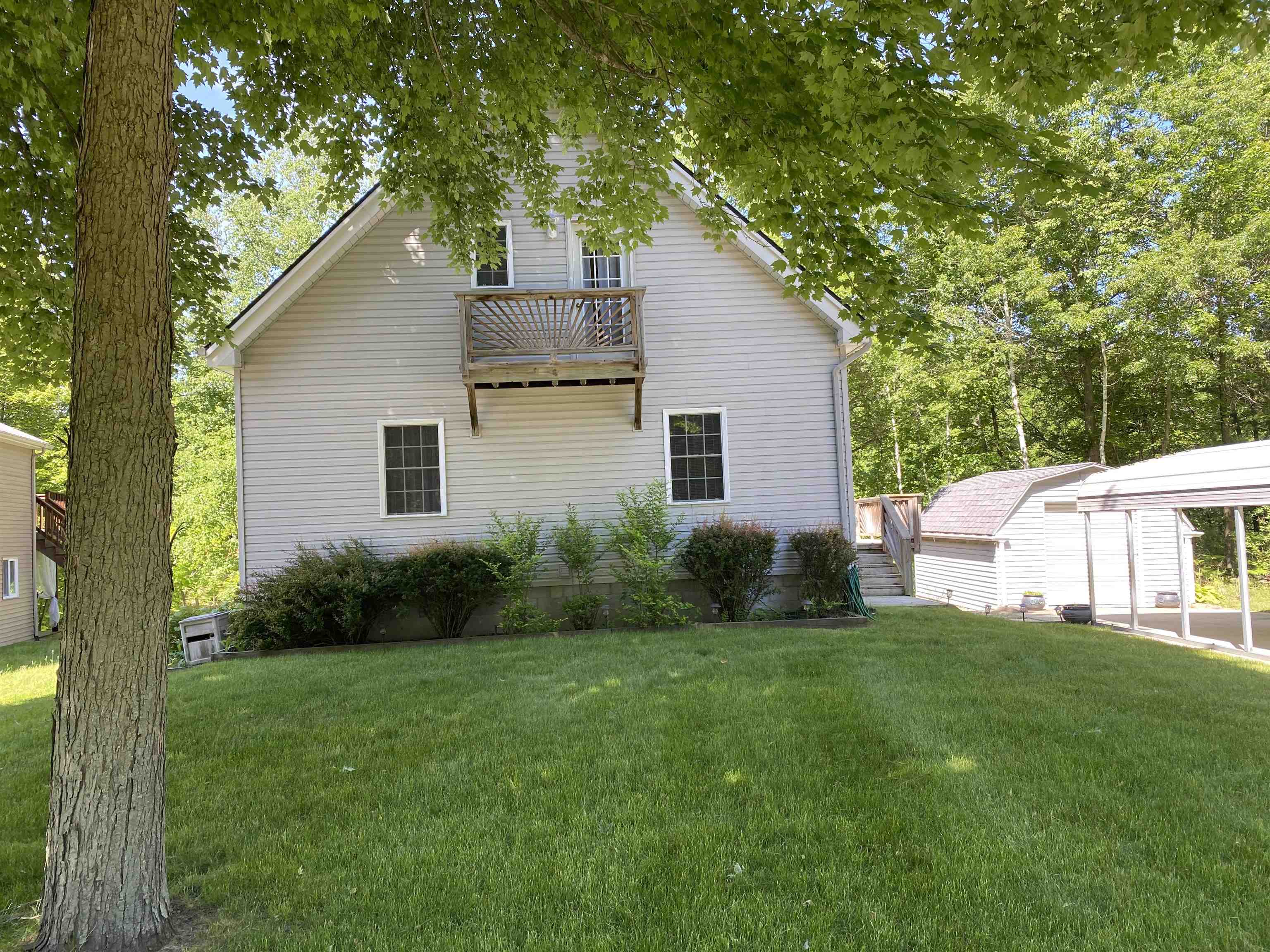 561 Rivers Terrace Road Gladwin, MI 48624 - Photo 36 of 43 1901079-35.JPG