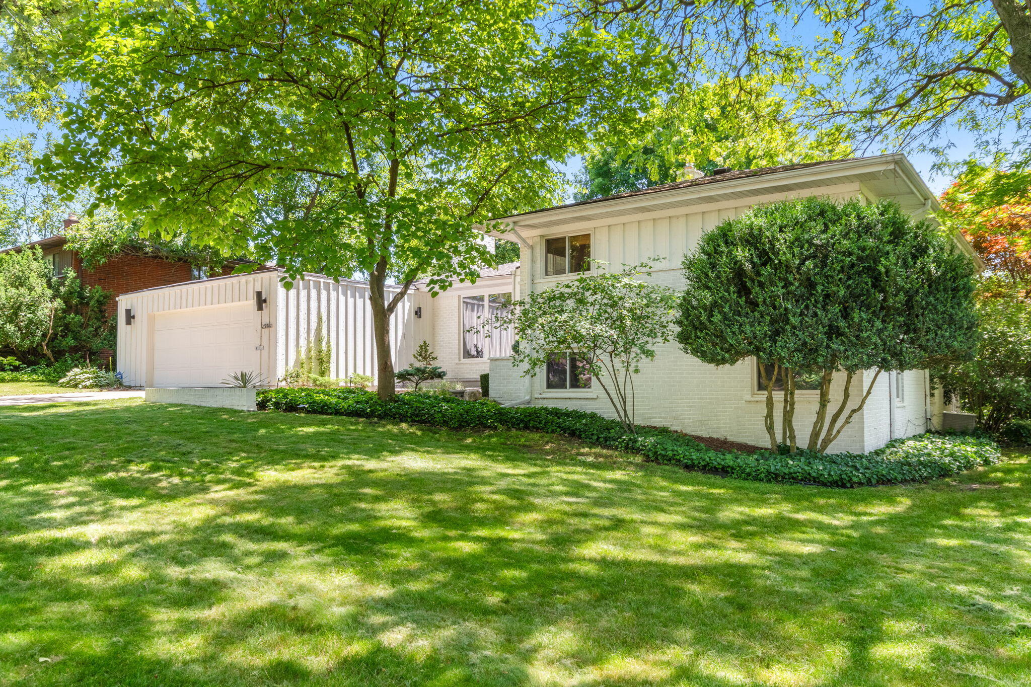2334 Buckingham Road Ann Arbor, MI 48104 - Photo 47 of 49 047