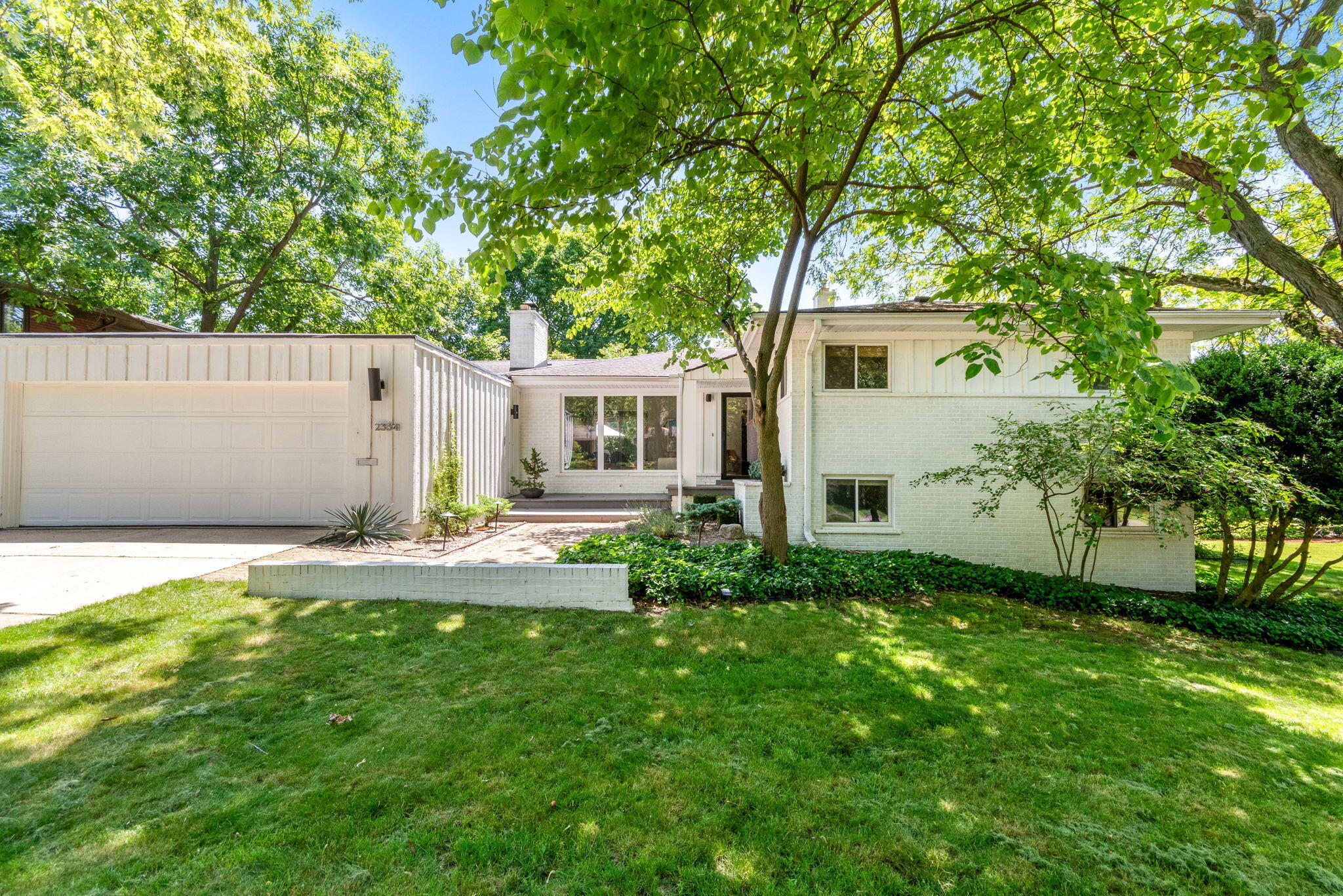 2334 Buckingham Road Ann Arbor, MI 48104 - Photo 48 of 49 048
