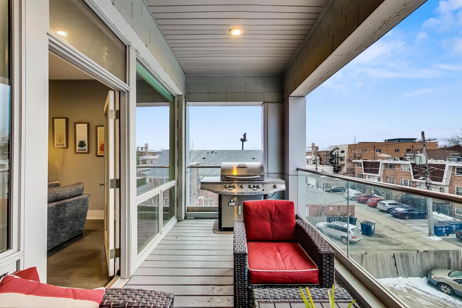 4042 North Pulaski Road, Unit 3W Chicago, IL 60641 - Photo 9 of 33 a view of balcony with furniture