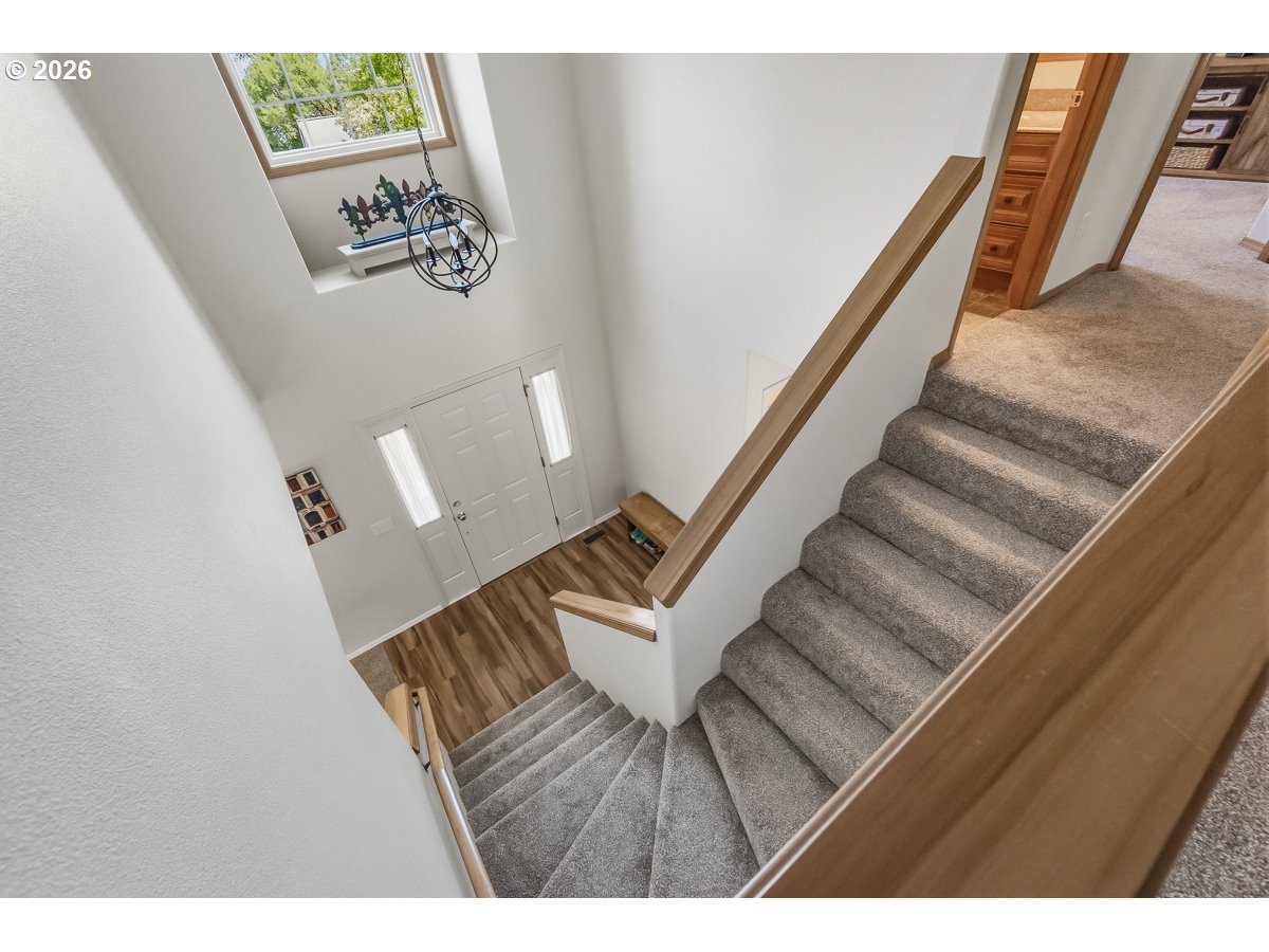 19010 Southwest Bany Road Beaverton, OR 97007 - Photo 5 of 37