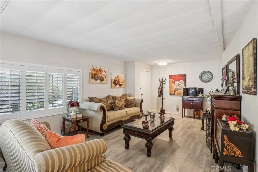 3700 Buchanan Street, Unit 28 Riverside, CA 92503 - Photo 5 of 35