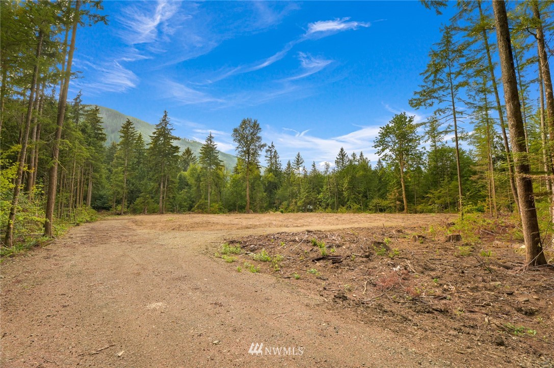7885 Kendall Road Maple Falls, WA 98266 - Photo 26 of 39 Gallery Image 26