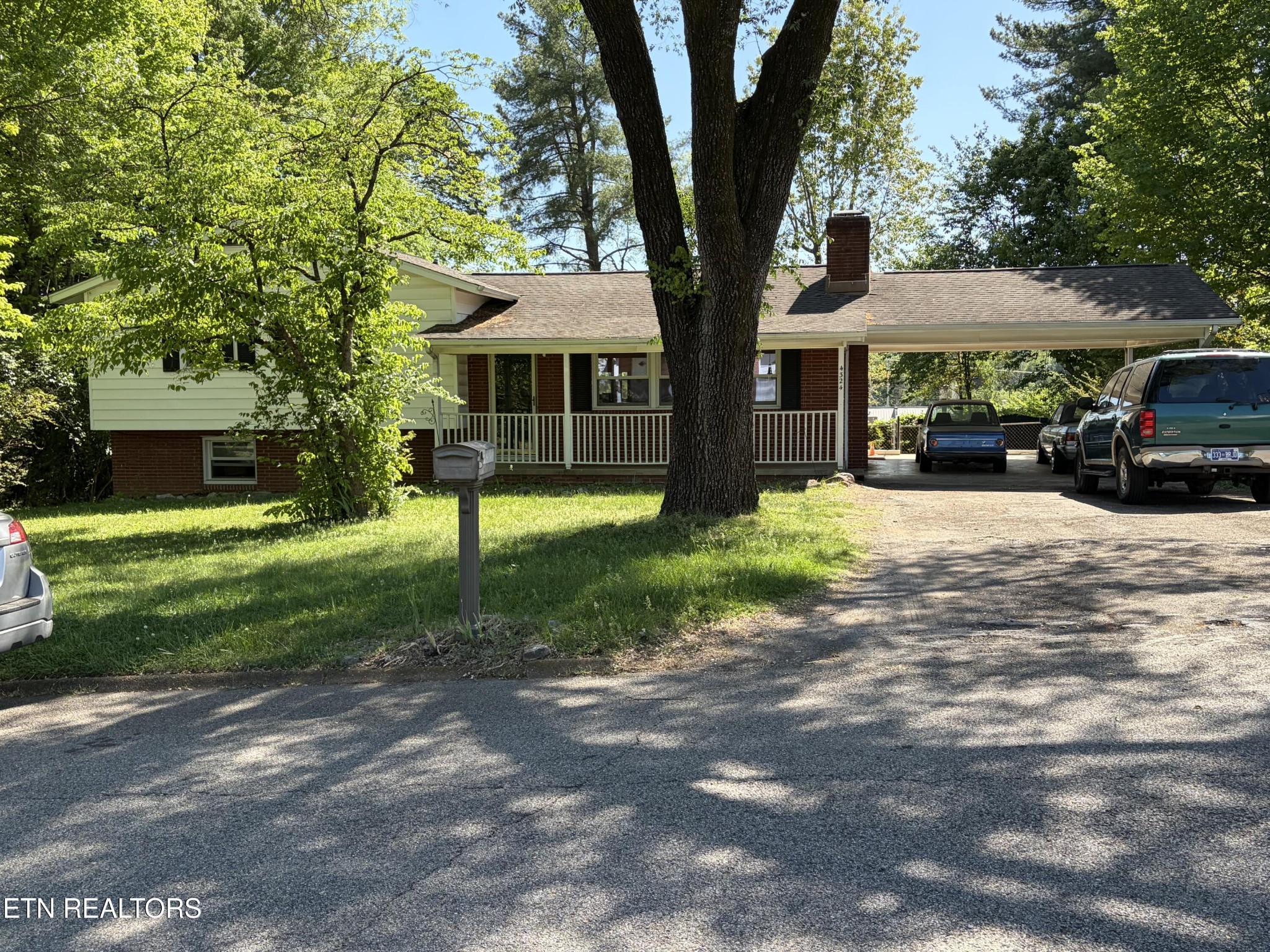 4324 Royalview Road Knoxville, TN 37921 - Photo 1 of 24 Gallery Image 1