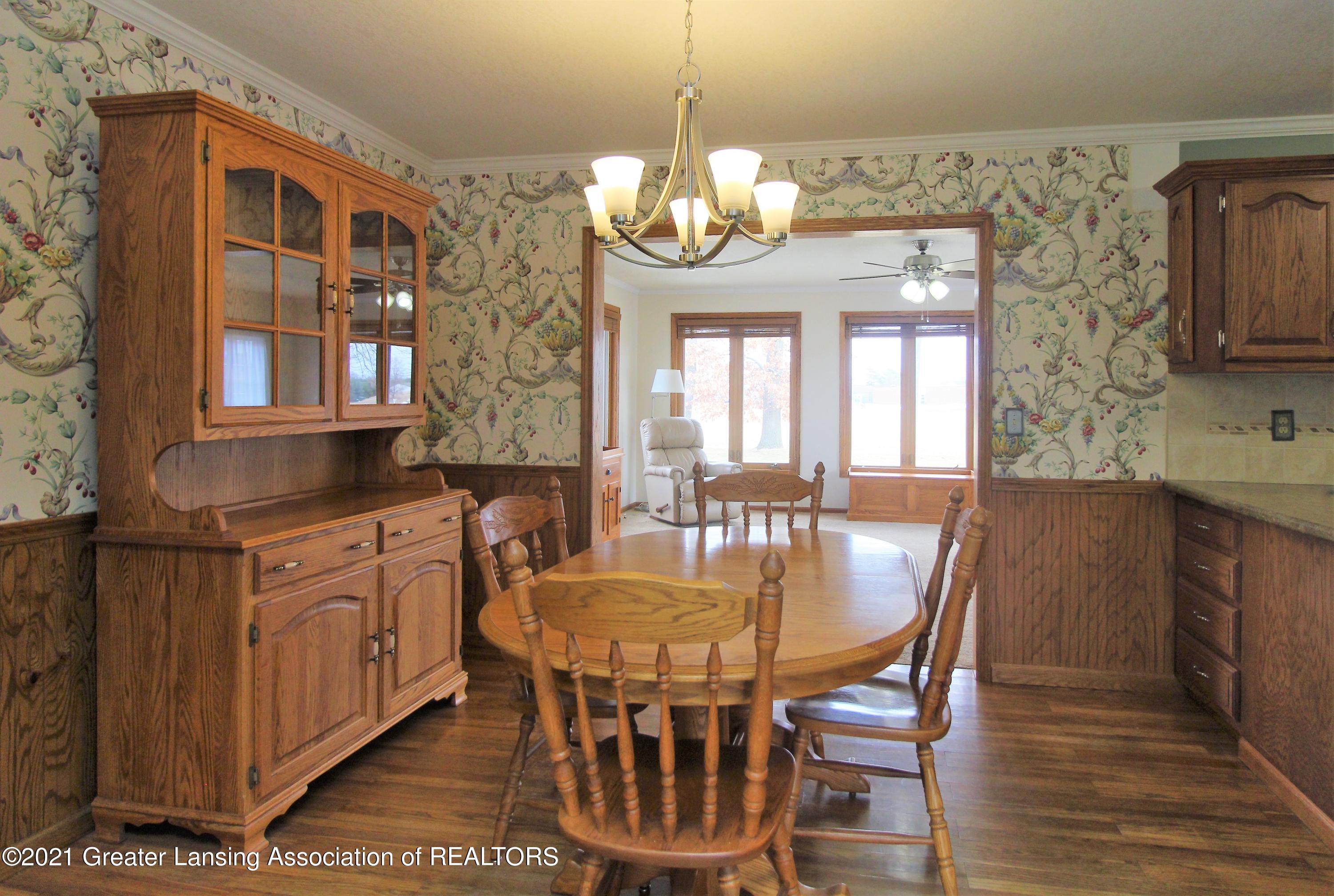 807 Raeburn Road Eaton Rapids, MI 48827 - Photo 8 of 30 08